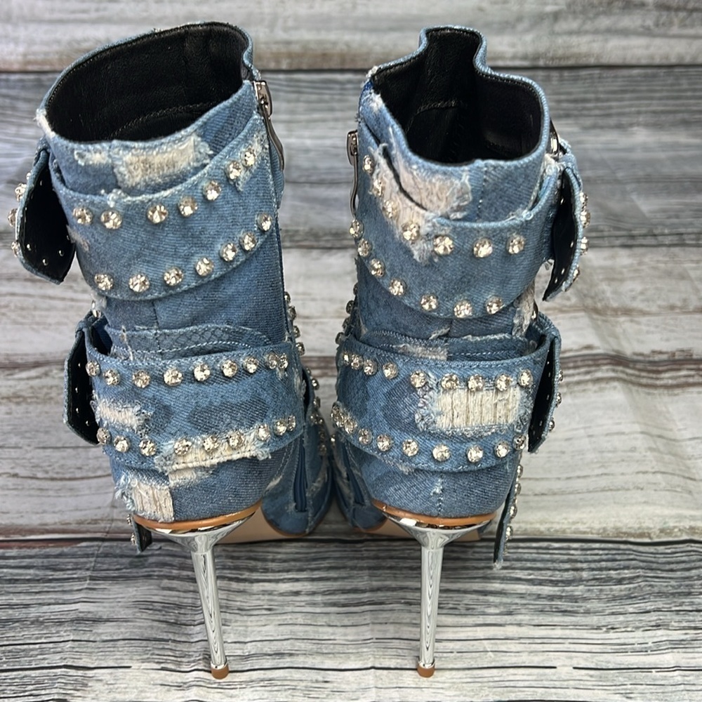 OMINE Women’s Distressed Jean Boots with Buckles, Rhinestone’s and Zipper Size 9 - Picture 3 of 9
